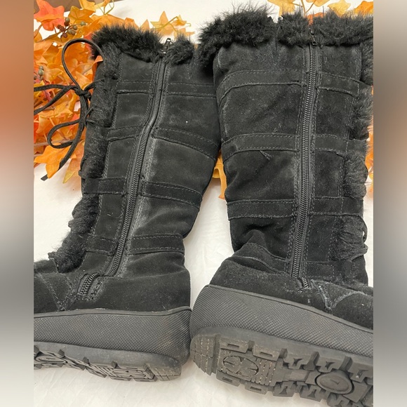 💕⬇️ $39.00 💕⬇️. EUC Black Suede Fur Lined Winter Boots. Size 7. - Picture 4 of 13